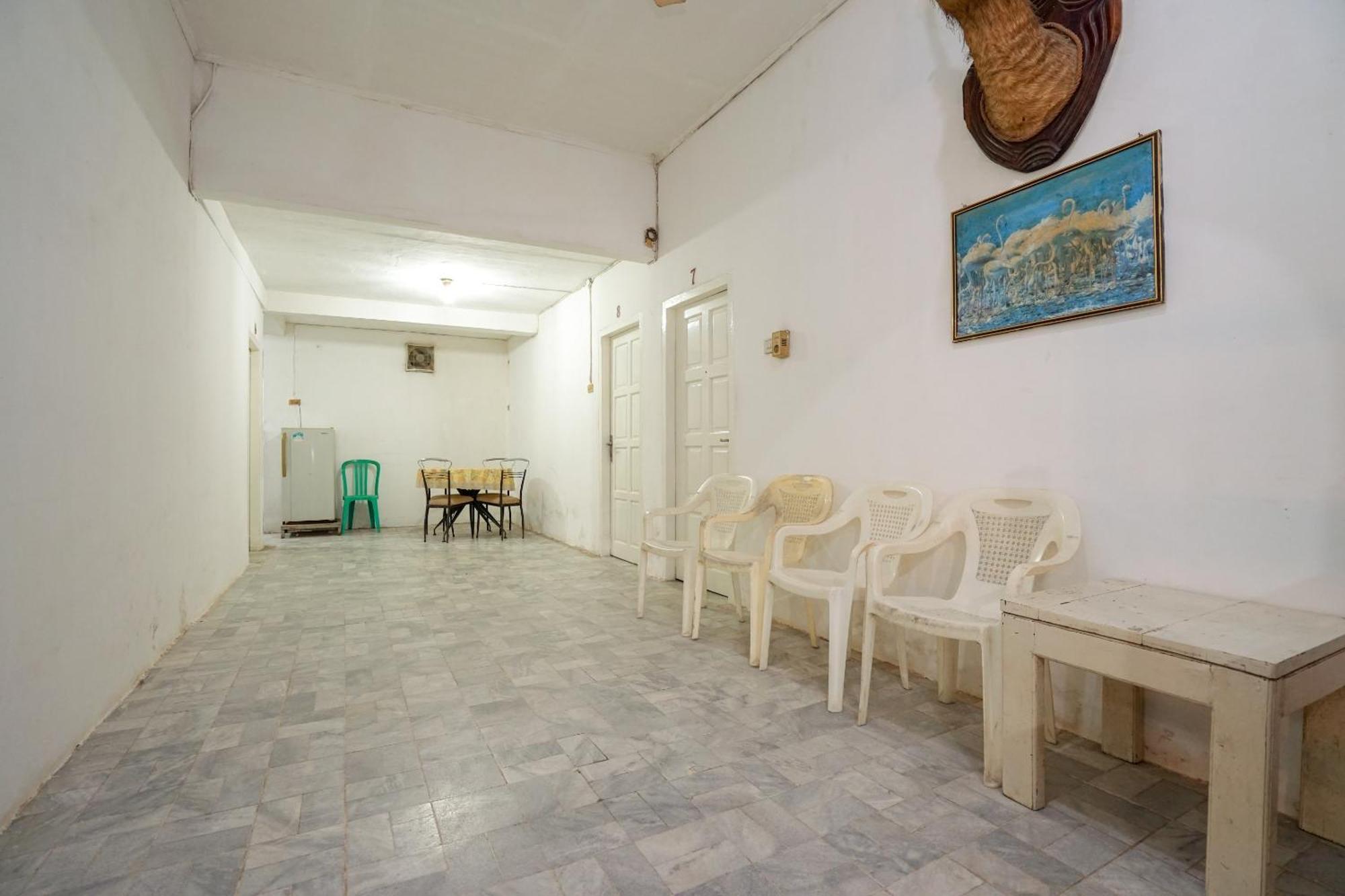 Super Oyo 1868 Penginapan Sekip Palembang Exterior photo