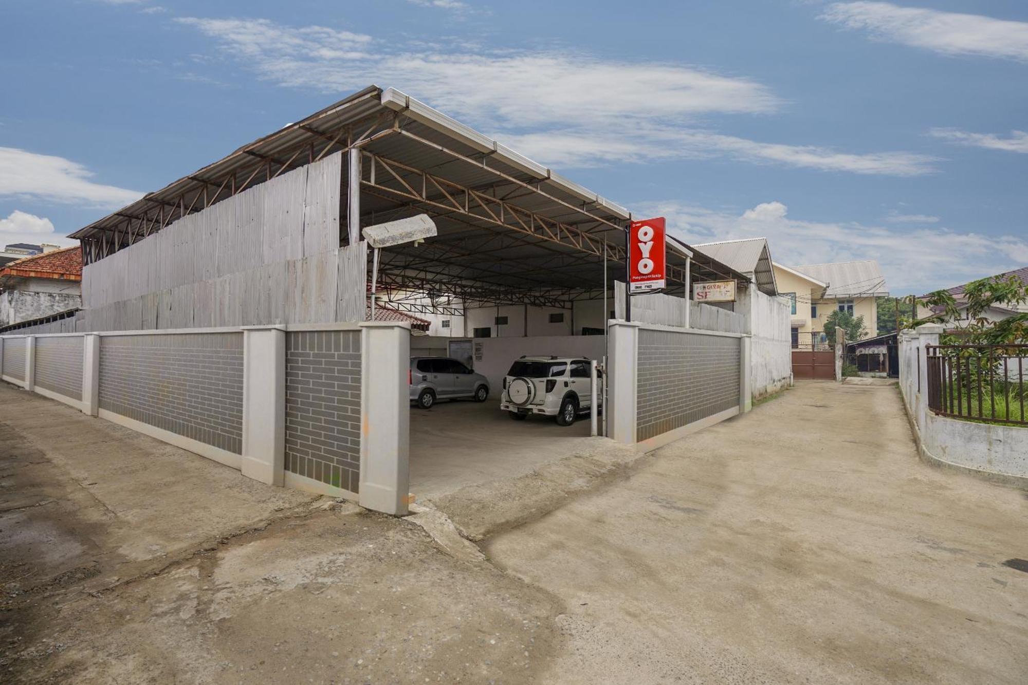 Super Oyo 1868 Penginapan Sekip Palembang Exterior photo