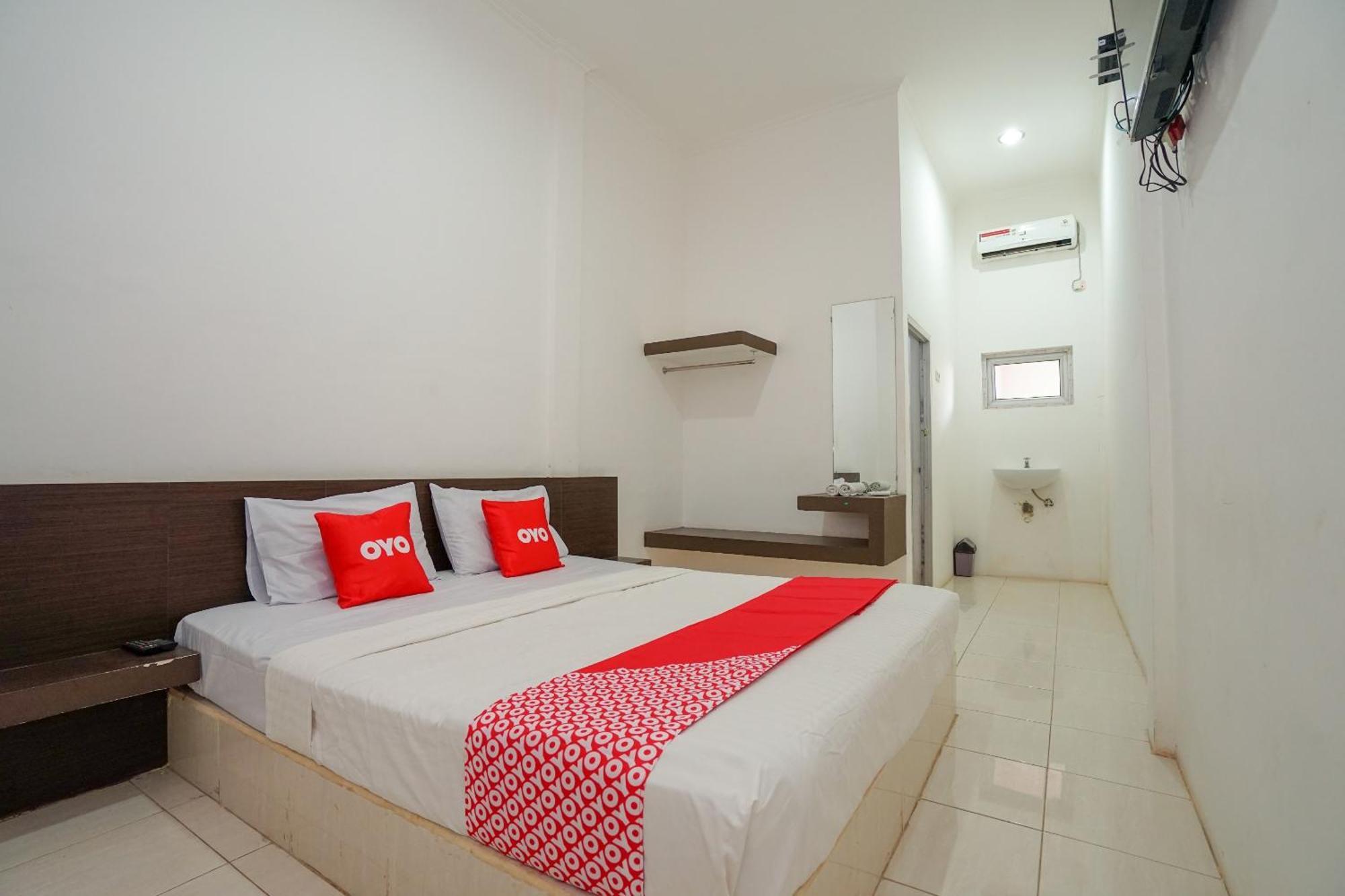 Super Oyo 1868 Penginapan Sekip Palembang Exterior photo